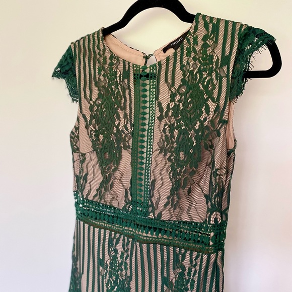 Forever 21 Green Floral Lace Open Back Bodycon Mini Dress - Picture 3 of 9